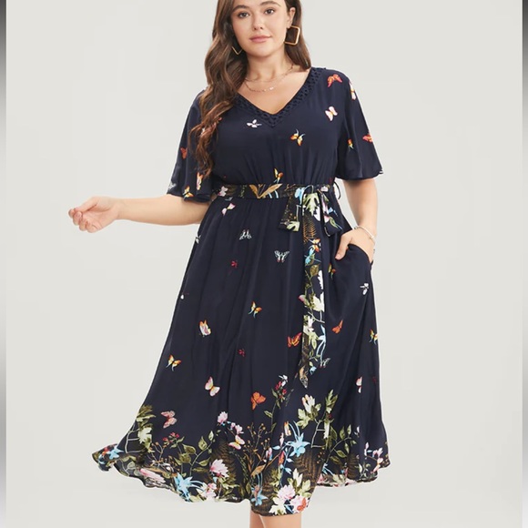 BloomChic | Dresses | Floral Butterfly Print Contrast Lace Pocket ...